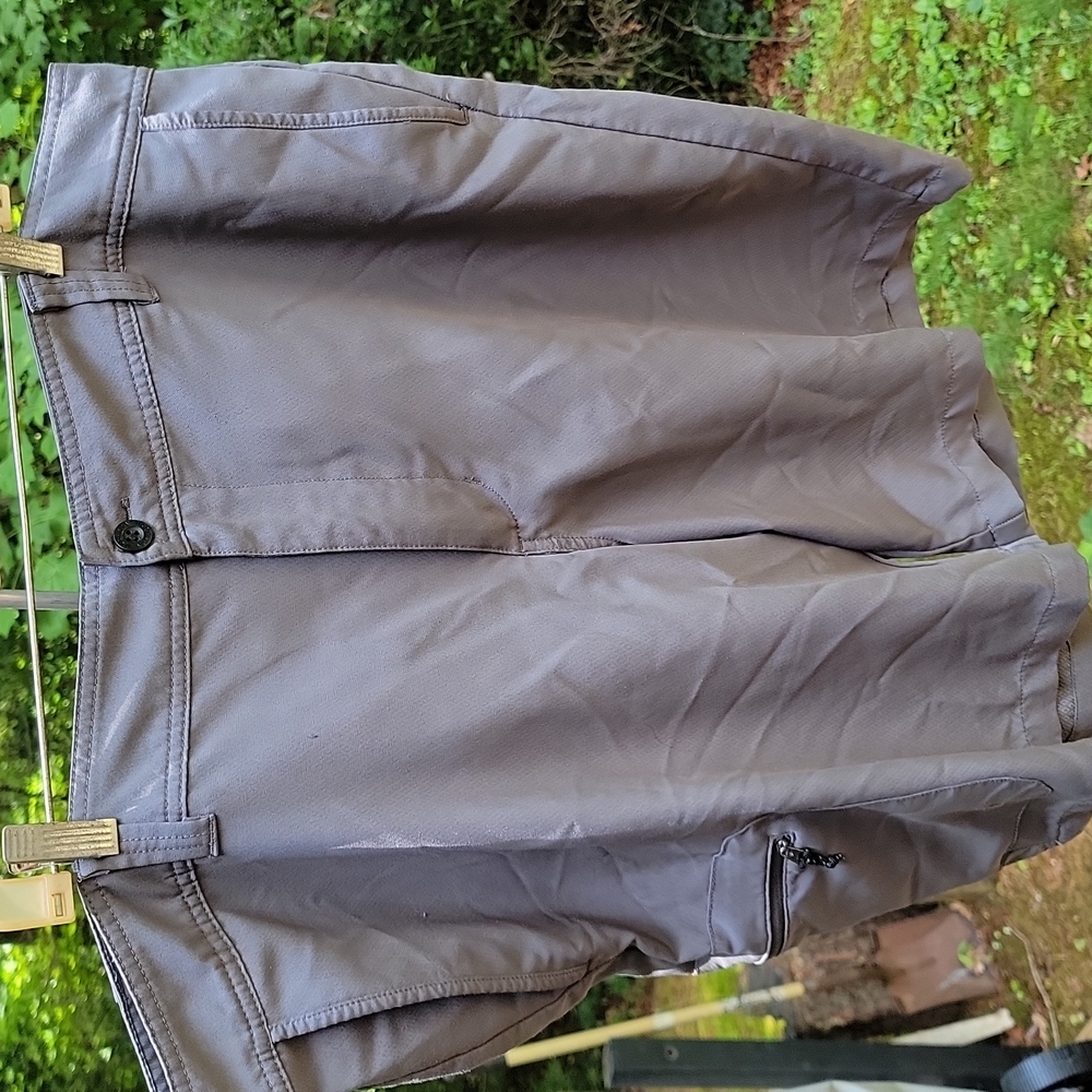 Magellan Outdoor Fish Gear Shorts Men Size 42